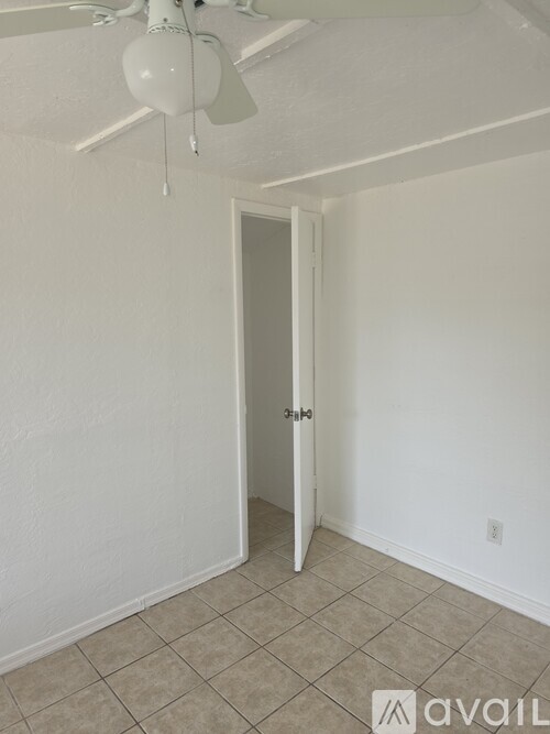 3818 West Portland Street, Unit Unit 4 Rental photo 5